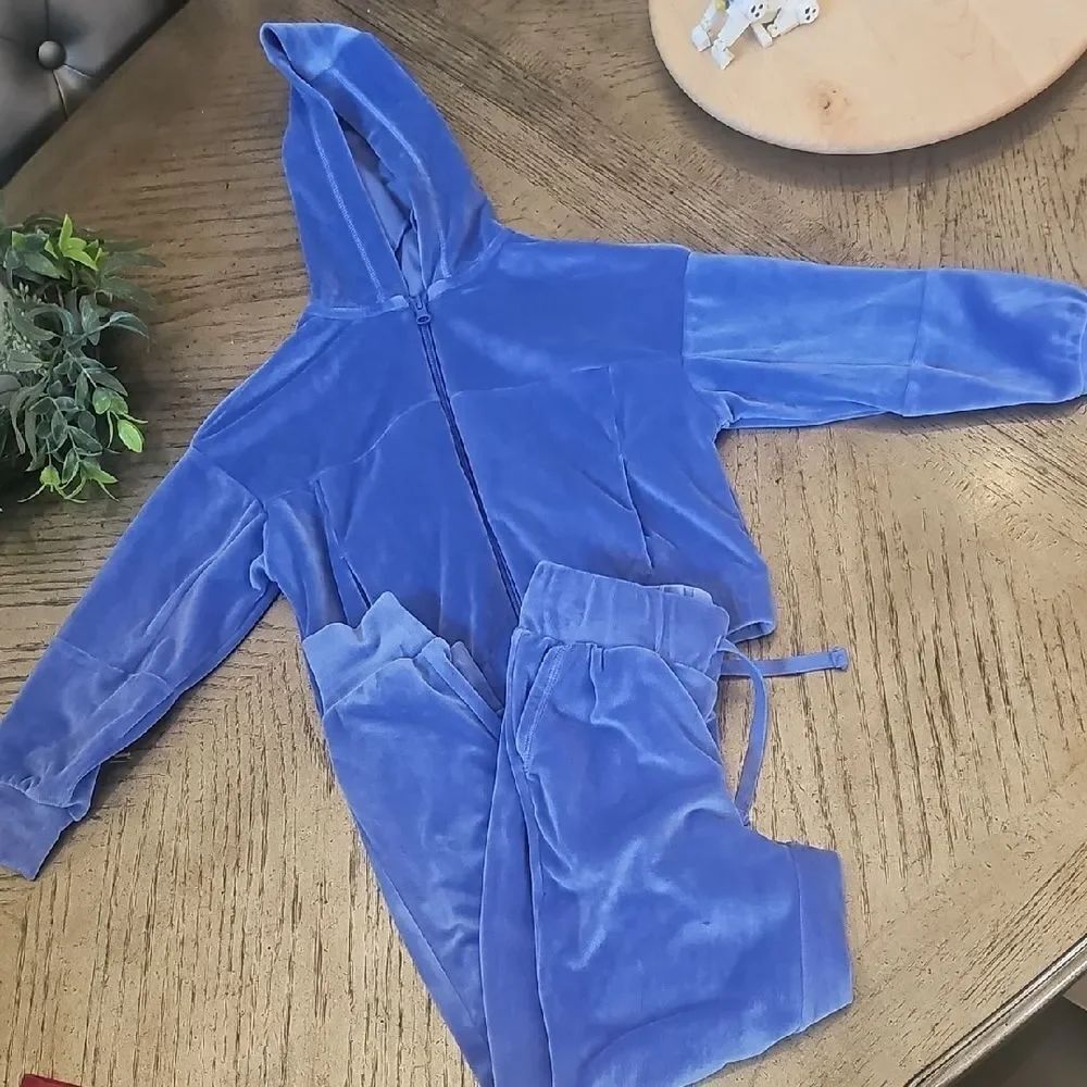 Yogalicious Purple Velour Jogging Set Size 5/6
